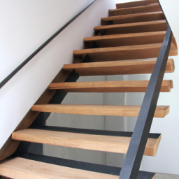 Construire un Escalier de Secours Conforme aux Normes Massy